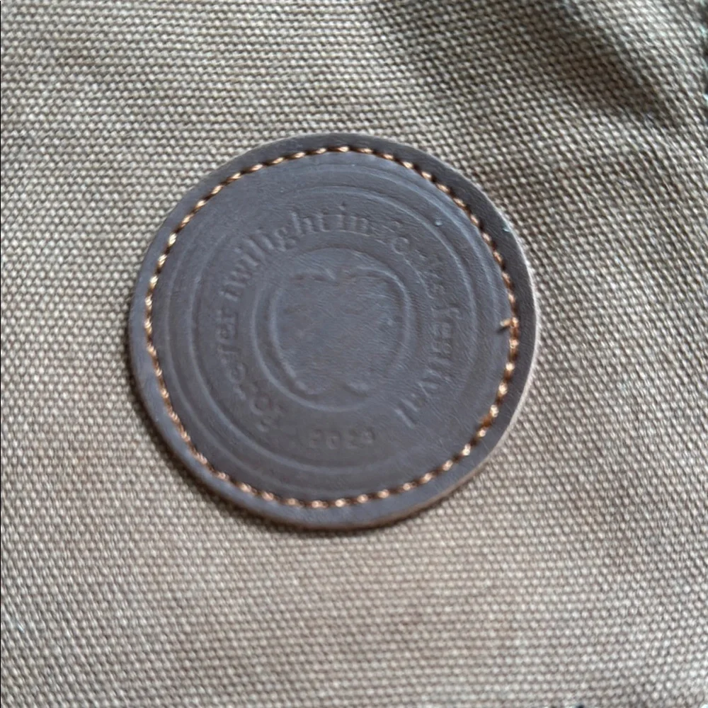 Forever Twilight in Forks Festival 2024 Brown Canvas Messenger Bag - Picture 2 of 5